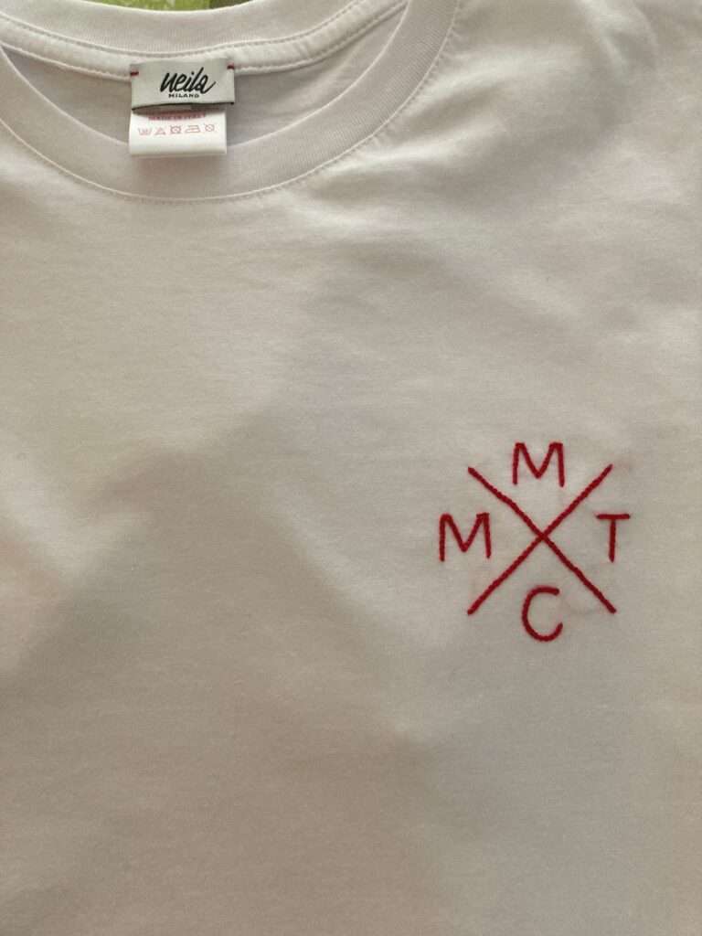 T shirt personalizzate ricamate-2